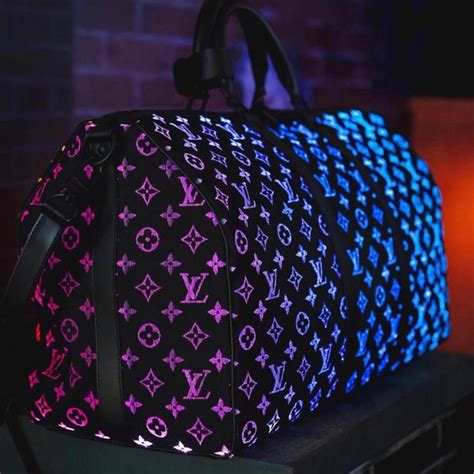 W2C best version of the LV Prism Keepall without Zipper Flaw